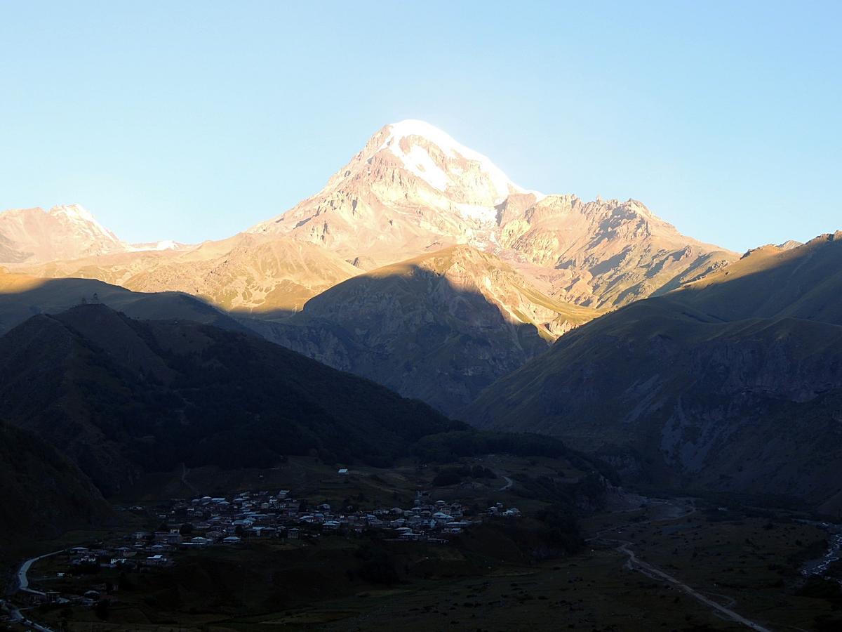 Nino Khetaguri Guest House Kazbegi Exteriör bild