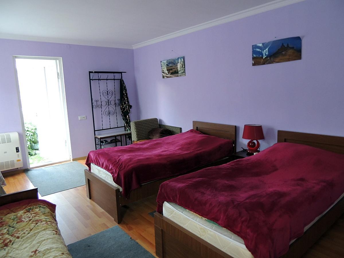 Nino Khetaguri Guest House Kazbegi Exteriör bild